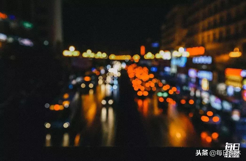 月薪4000月供2000房贷压力大吗,月薪1万还3000车贷压力大吗