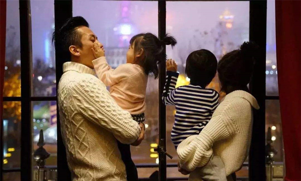 应采儿怀二胎jasper跳舞,jasper应采儿二胎视频