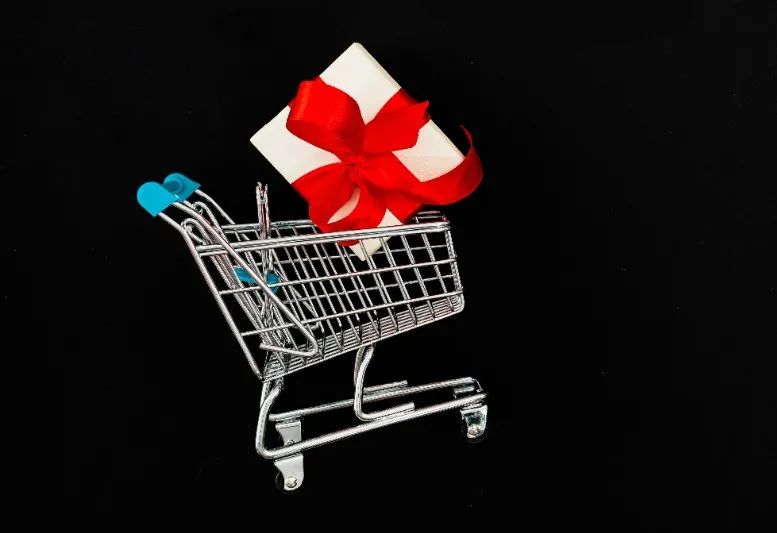 拼多多首富黄峥现在怎么样了,拼多多黄峥用多长时间成为首富