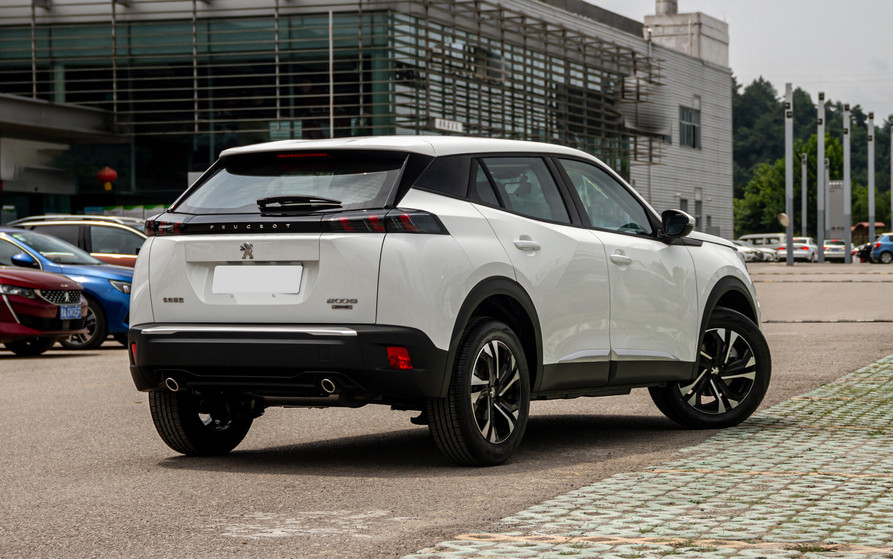 在国外销量很高却在国内惨淡的车,标致车型为什么不温不火