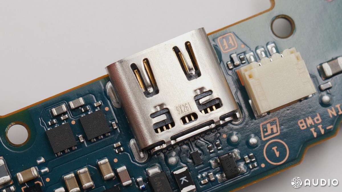 对标苹果耳机airpods三代,airpods2和索尼降噪豆怎么选