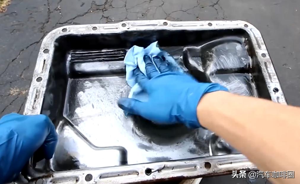 干式双离合变速箱油多久换一次,变速箱油多久换一次不要被忽悠了