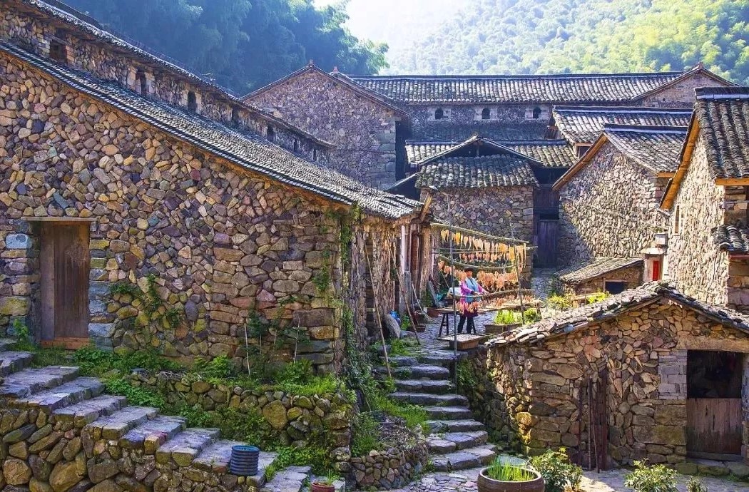 这才是夏天凉爽的地方,七里坪负氧离子全国第一避暑天堂