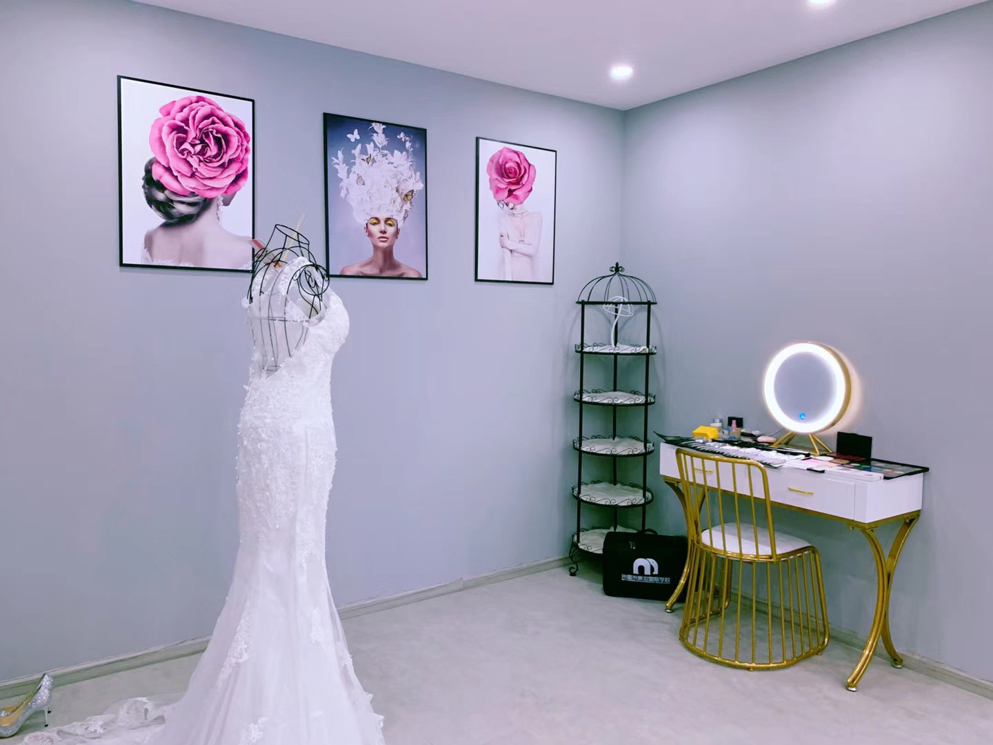 麦克老爹,获国际业界标杆米图米美妆妆容形象百万级系统规划