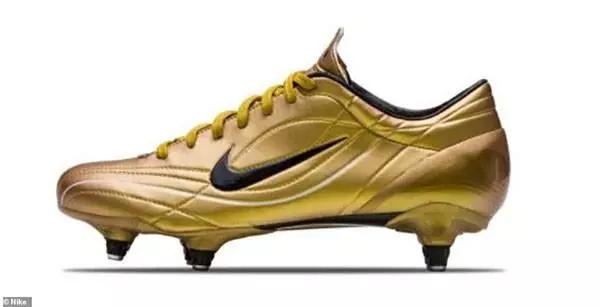 c罗的最新球鞋,c罗最新个人球鞋