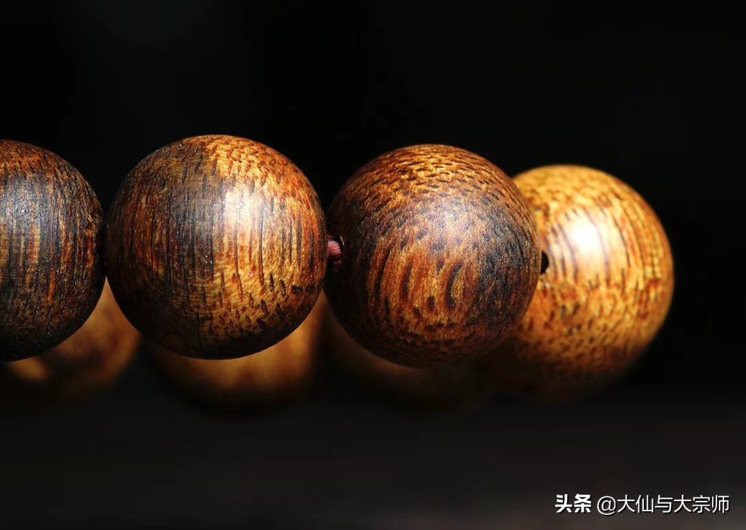 奇楠108颗手串值得珍藏吗,真正的奇楠手串价格