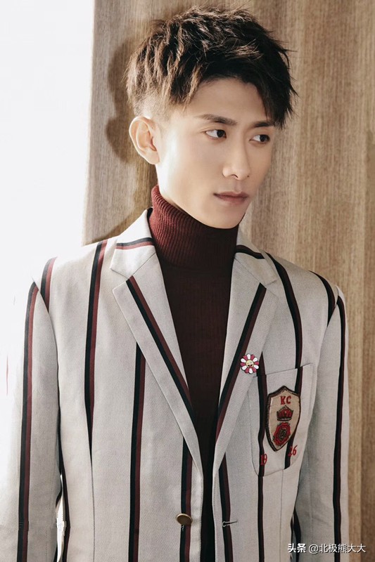 “京圈太子爷”张一山的超低调*艳猎**记：劈腿也不是渣男