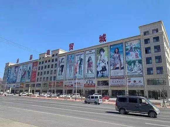 全球4分之一泳装,全球四分之一的泳装