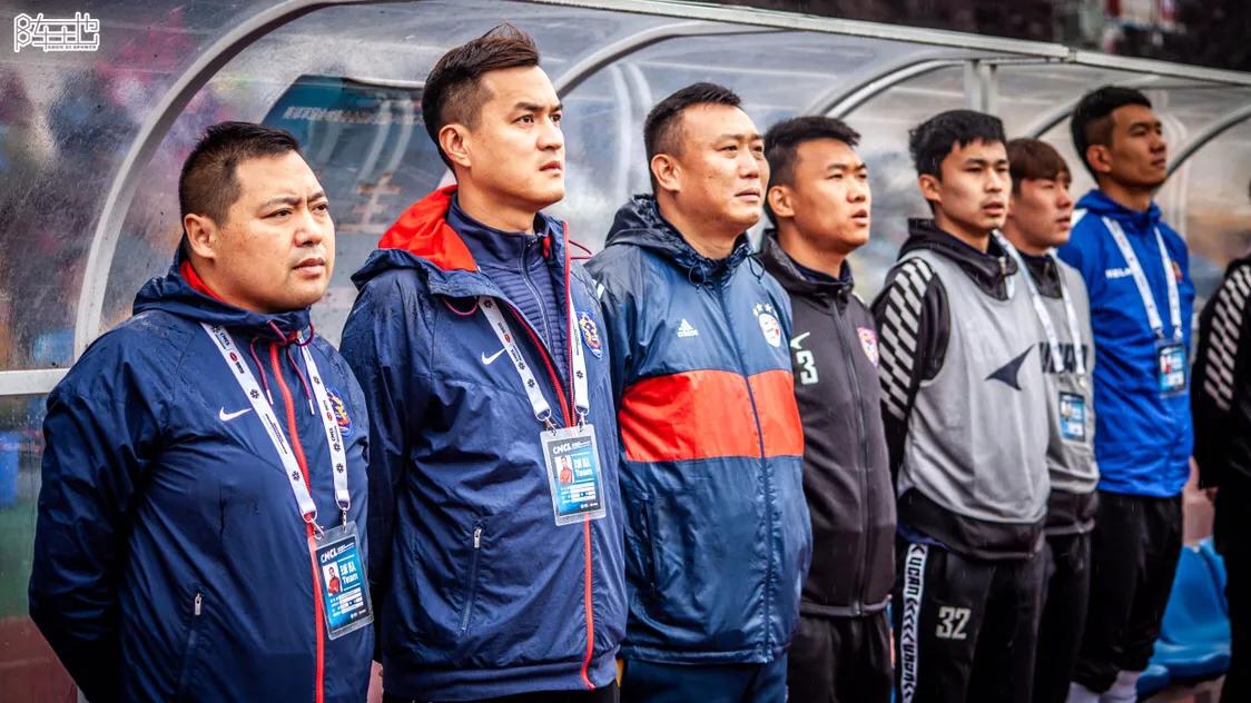 唯有足球不可辜负继续沉淀足球梦,我们是一群热爱运动的小伙伴