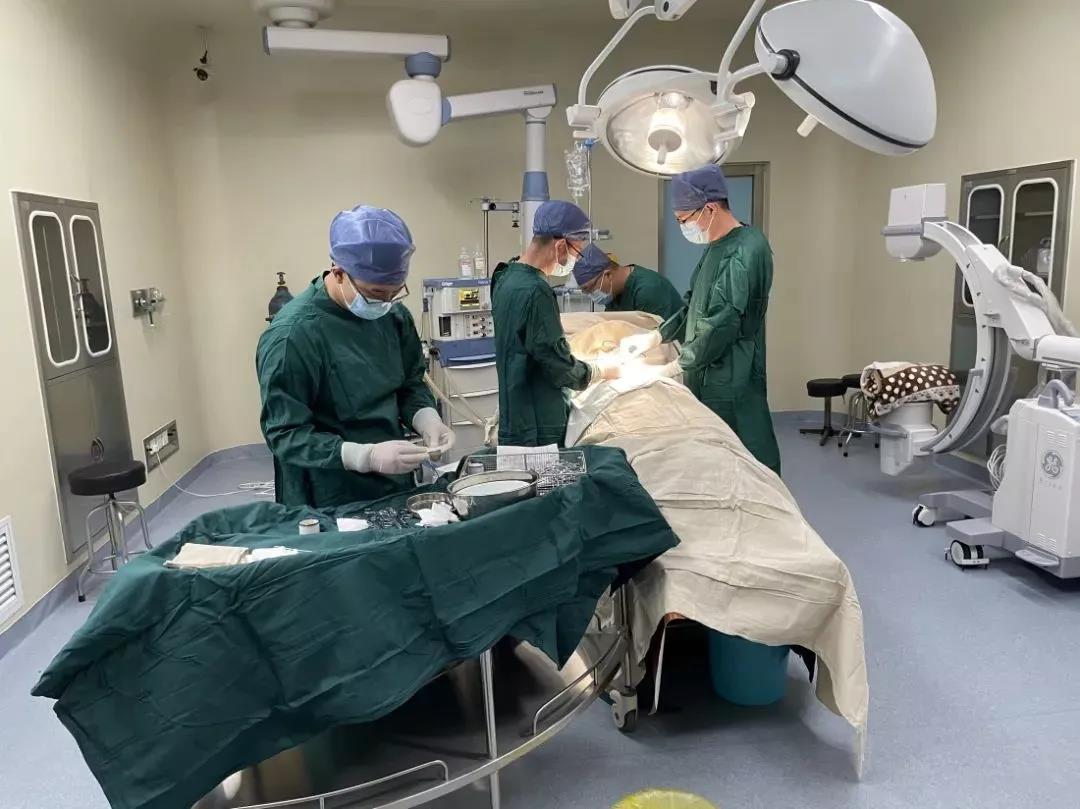 旧貌换新颜迈步新时代,旧貌换新颜奋进新征程