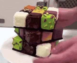 能自动还原魔方的软件,晃一下手魔方就能自动复原