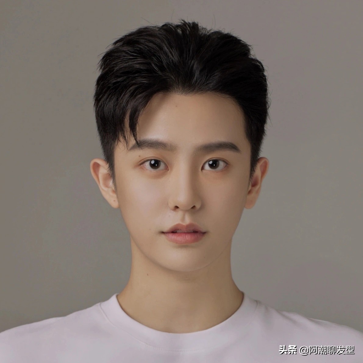 男生换了基础款短发好看了好多,3岁小孩发型男潮短发夏季