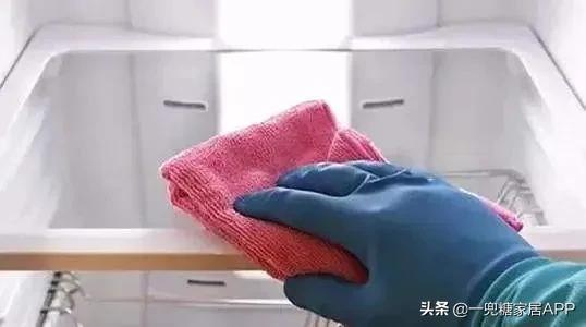 被冰箱PUA的年轻人：“妈！救救我吧！”