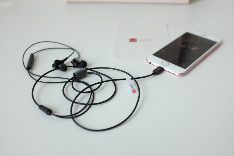 单动圈和双动圈耳机有什么优点,苹果手机真无线耳机十佳评测