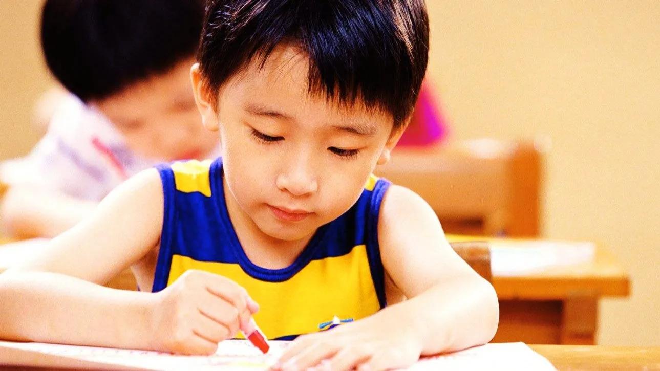 小孩智力不好怎么办,智力偏弱的孩子应该怎么办