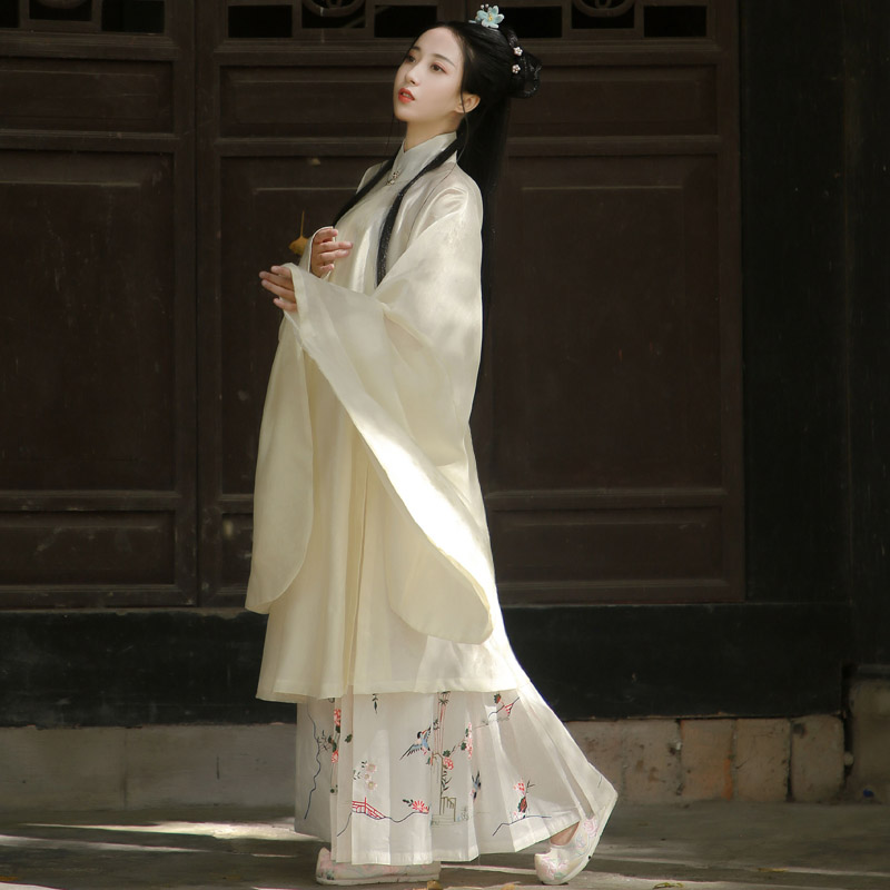 比较适合萌新学生的汉服店,正版适合155学生党的汉服店推荐