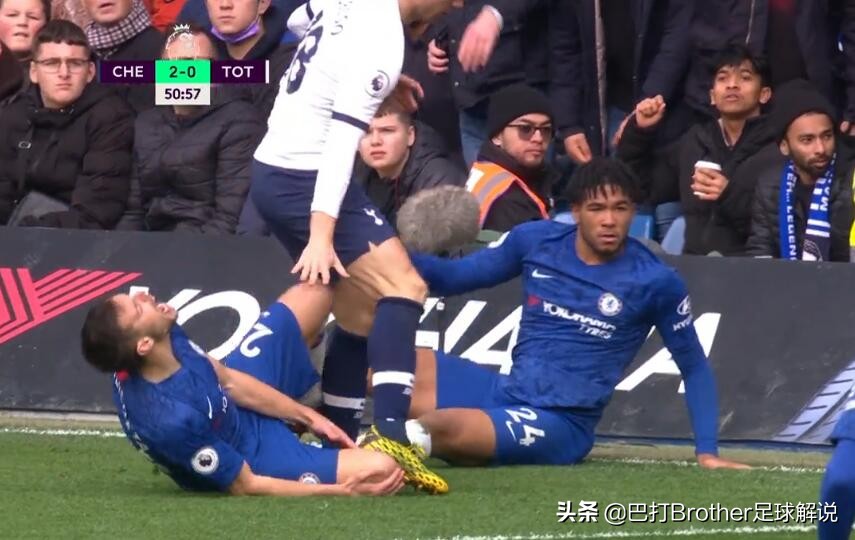 又遇错判？洛赛尔索断腿式踩人，兰帕德表达不满裁判黄牌都没给