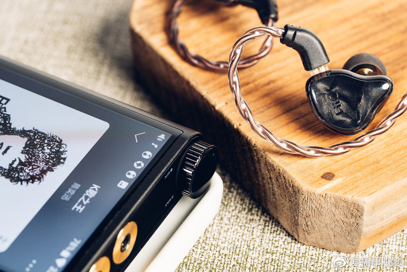 飞傲随身旗舰m15评测,飞傲m15性能及输出接口