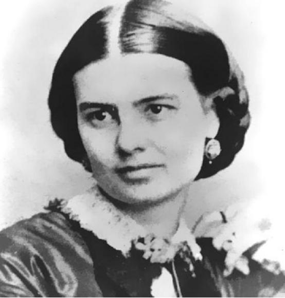 玛莎单亲家庭,玛莎十几年的婚姻生活