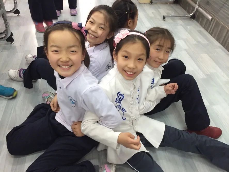 泰达二小：我“心”迎你“心”，快乐共成长！