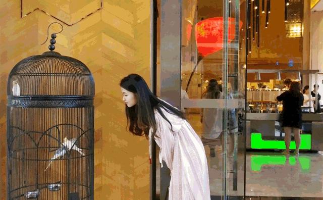 鐞嗘兂涓殑鐢熸椿涓変簹,鐞嗘兂涓殑涓変簹