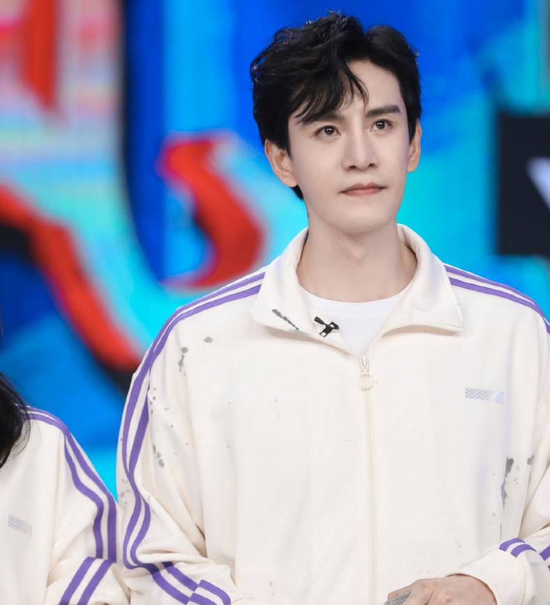 吴昕卖t恤直播回放,吴昕卖衣服被吐槽回放