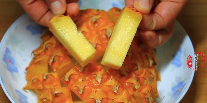 吃菠萝之前必须用盐水泡吗,吃菠萝之前应该用淡盐水泡一下吗