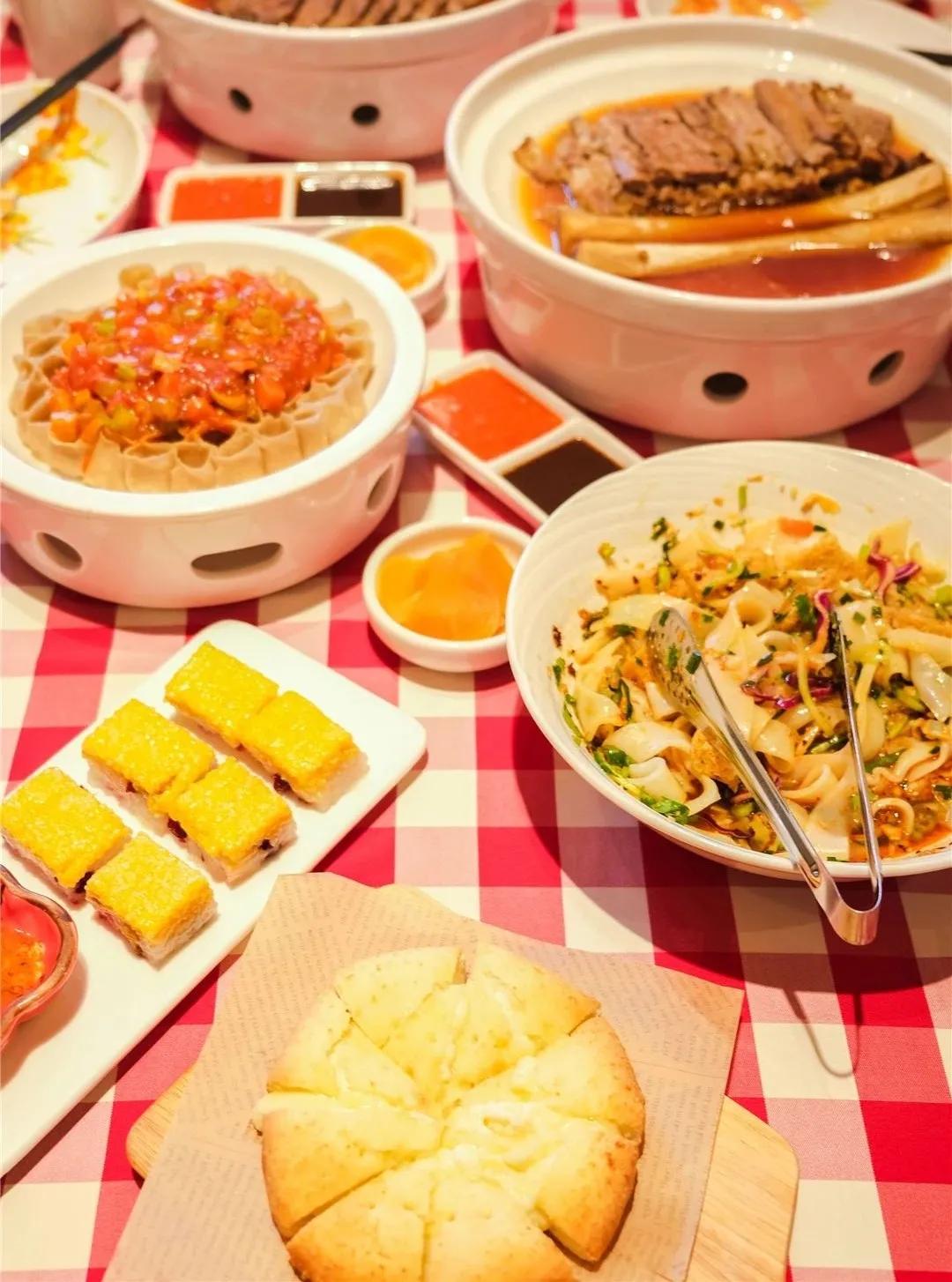 徐州第一高楼里排队不止哥老官！前5家店你可能都没吃过...