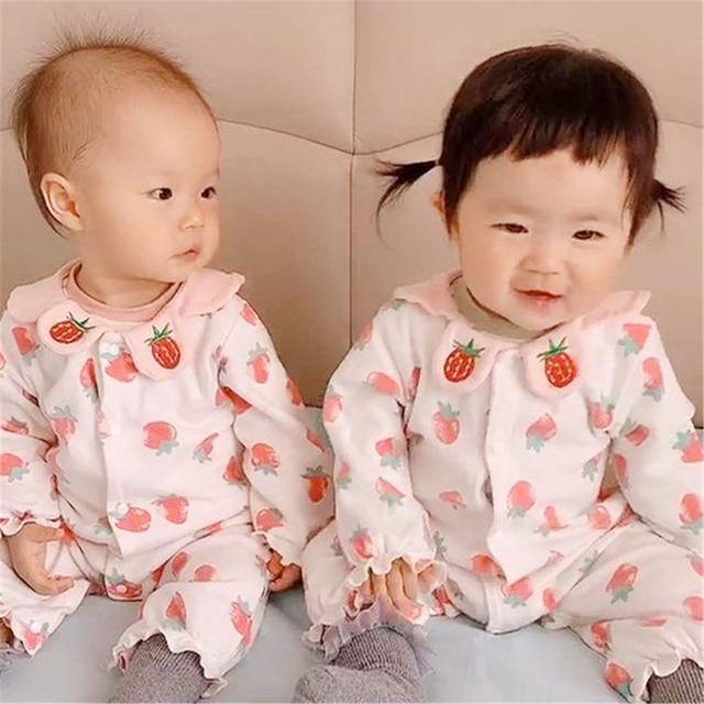 双胞胎头发一个黄一个黑什么原因,双胞胎头发一个多一个少