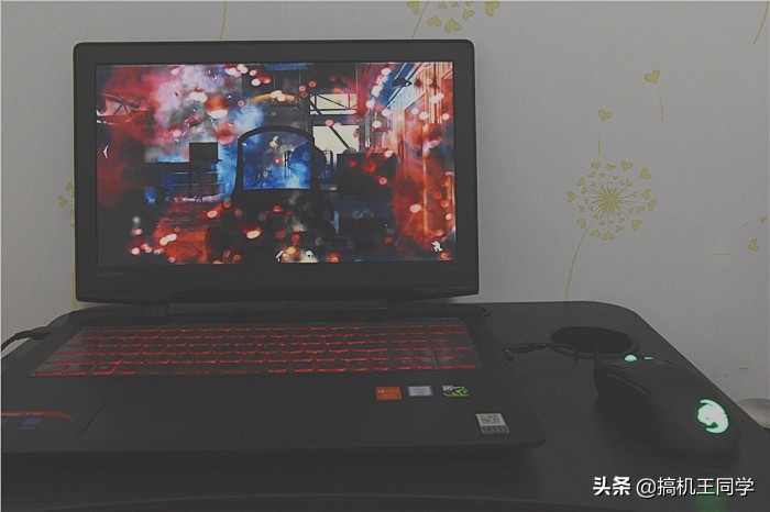 冰豹roccat魔幻鼠标轻量化,冰豹kain122鼠标评测