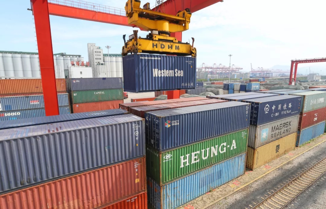 连云港港全面开启战略合作,连云港港铁国际集装箱多式联运