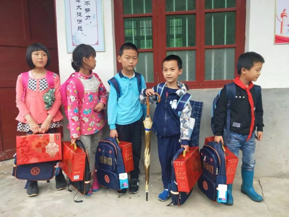 碧桂园六一儿童节立牌,碧桂园幼儿园六一儿童节活动