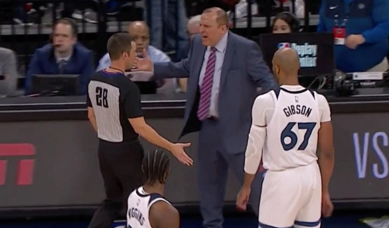 维金斯怒摔枸杞杯骑扣老队友,维金斯1.6秒绝杀时刻被绝平