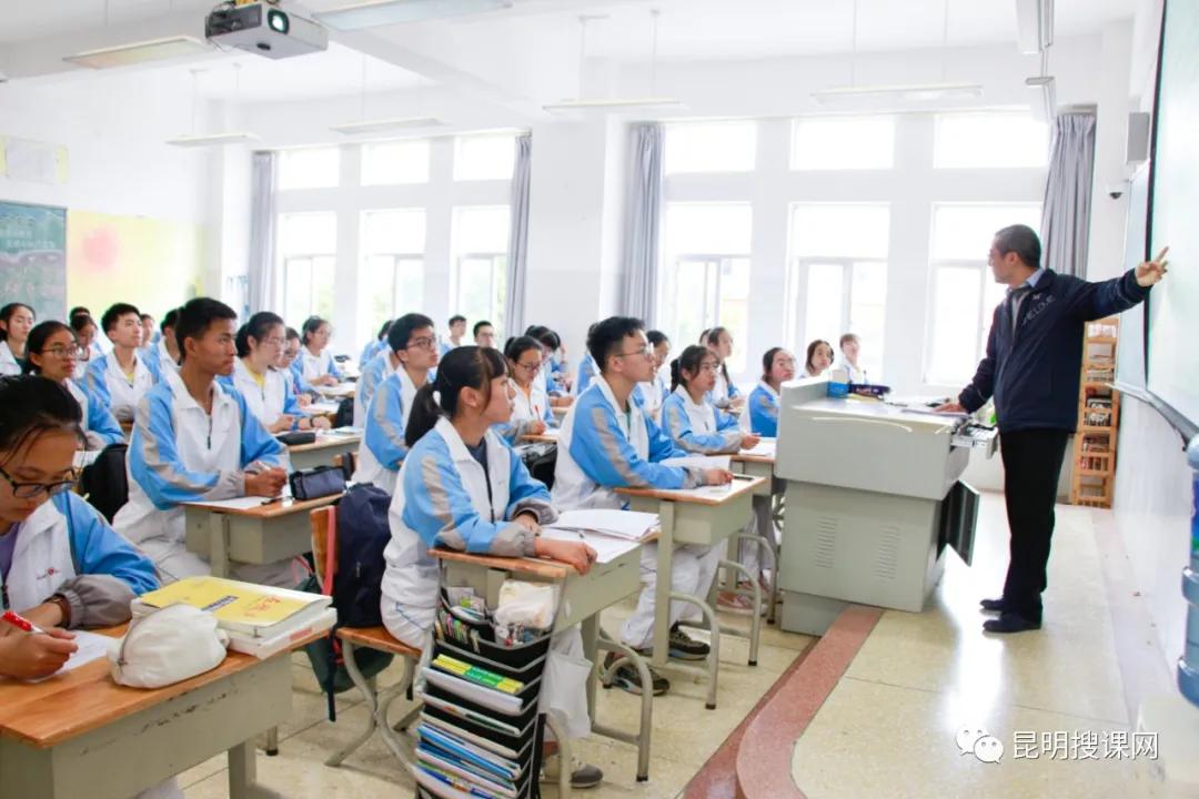 一校开七花！9年相伴，优秀老师助力昆三中集团化办学创新佳绩