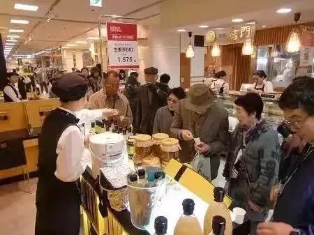 让我们一起到处去旅行,让我们一起去环游世界