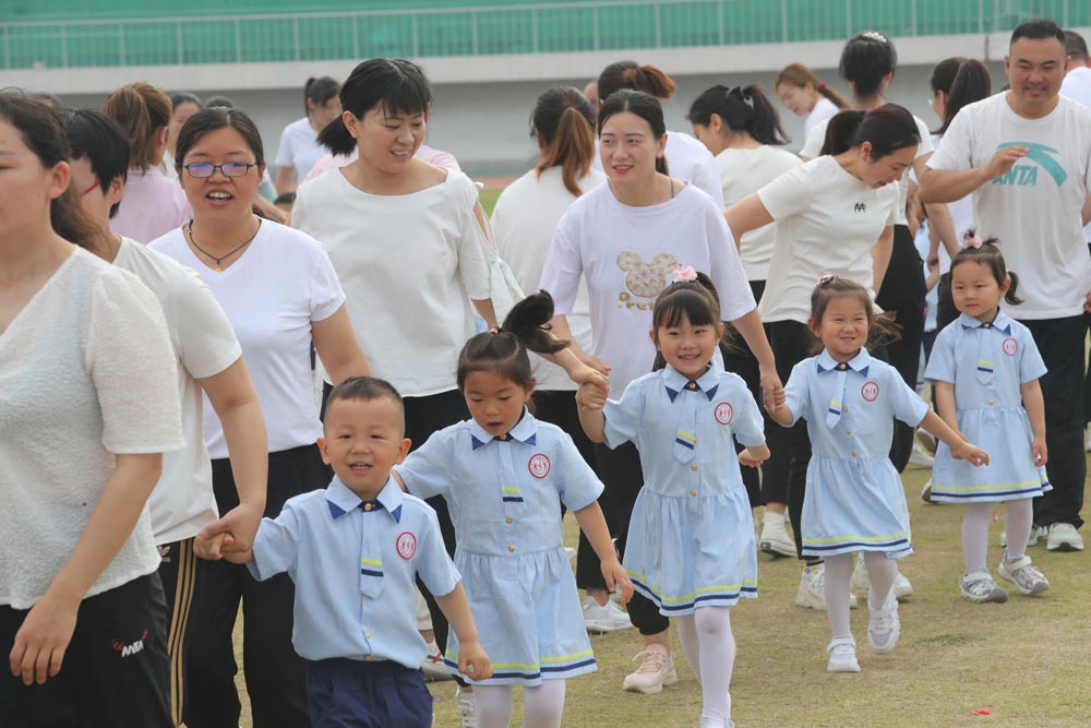 庆六一儿童节足球友谊赛,庆六一大型亲子活动