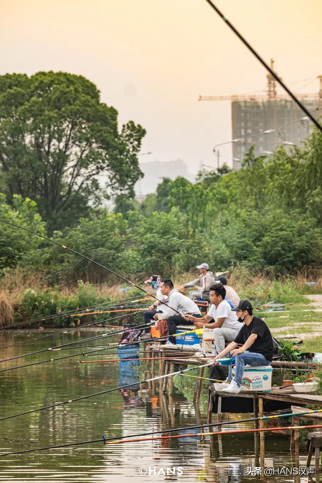 天元邓刚在湖北枣阳钓鱼的视频,天元邓刚钓鱼最新视频现场