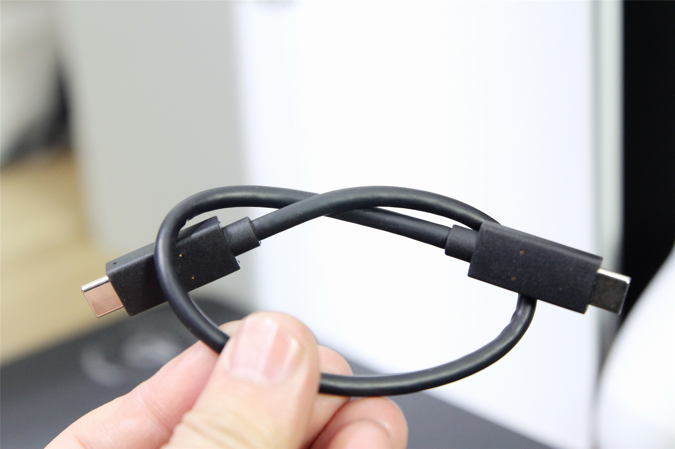 移动固态硬盘惠普p500,移动固态黑盘p50