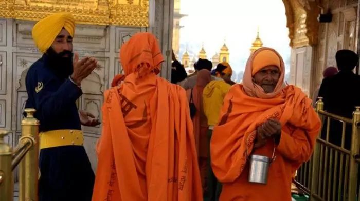 印度人为何要包头巾,为什么印度人都用头巾包住