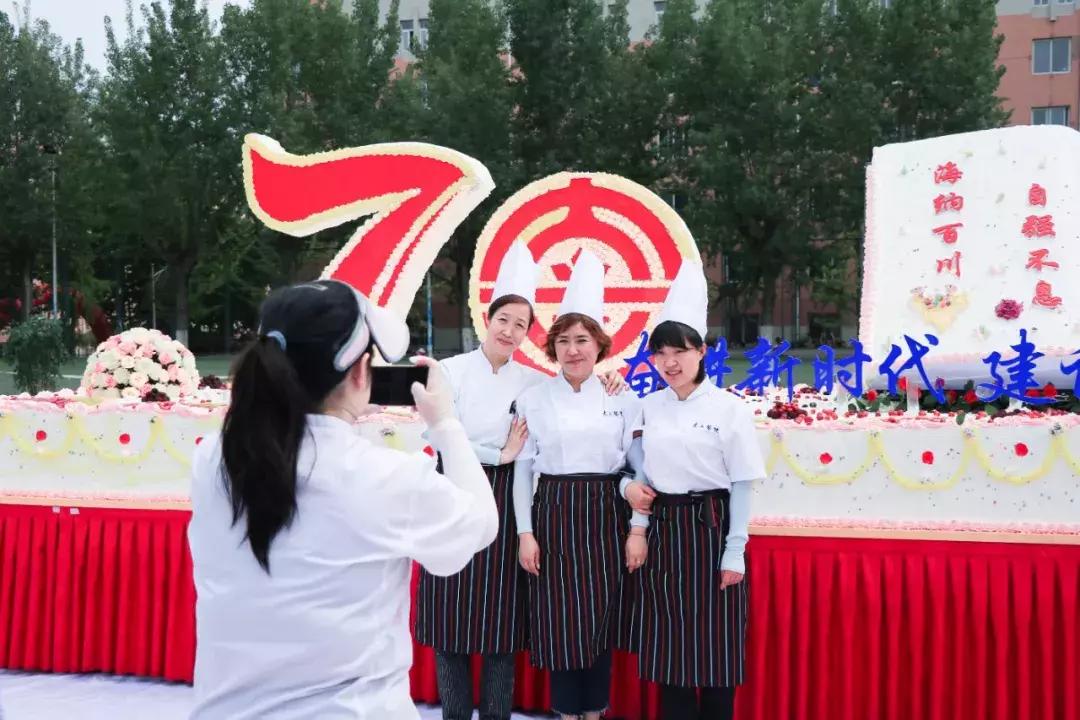 确认过眼神这是喝醉的人原版,确认过眼神是过年还要加班的人