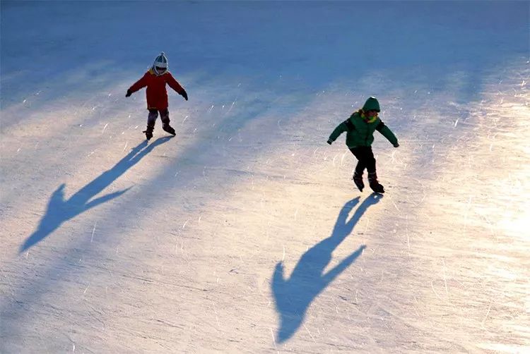 11岁孩子眼睛透支成中老年人,小朋友眼睛过度疲劳的危害