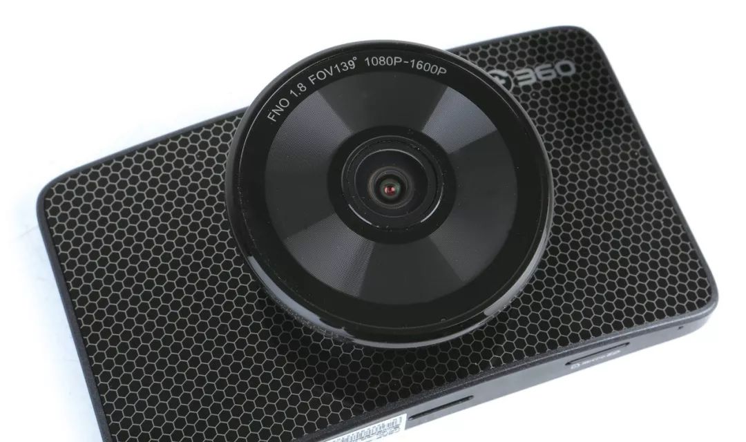 行车记录仪怎么识别红绿灯,红灯停绿灯行行车记录仪