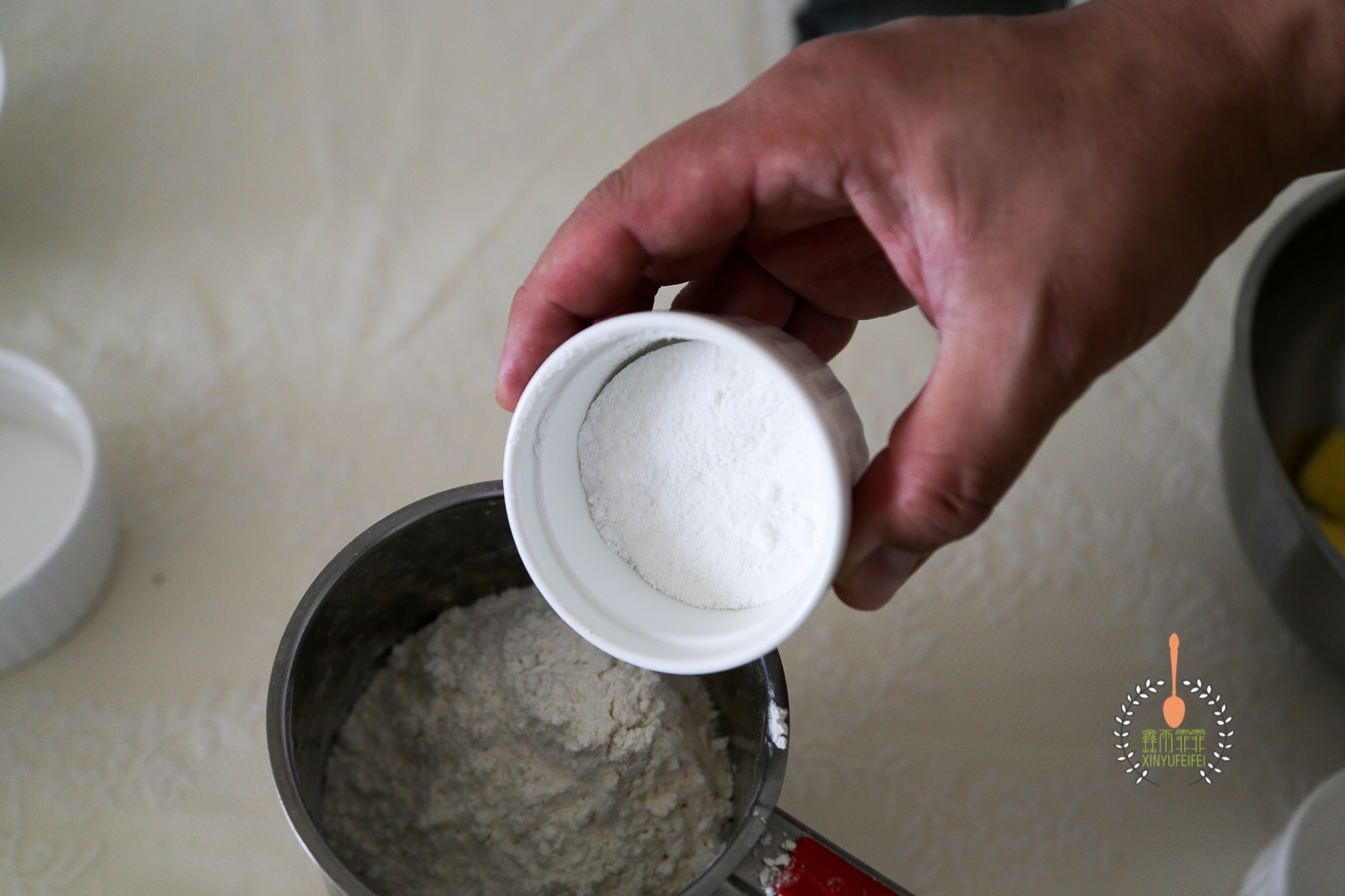 星巴克卖15一个，花同样钱自己动手做了8个，一次过足瘾，随便吃