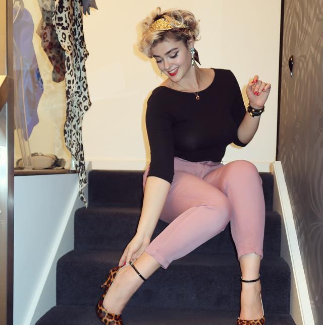 肩宽腰细臀大腿粗的女人身材,大码胖美人身材标准