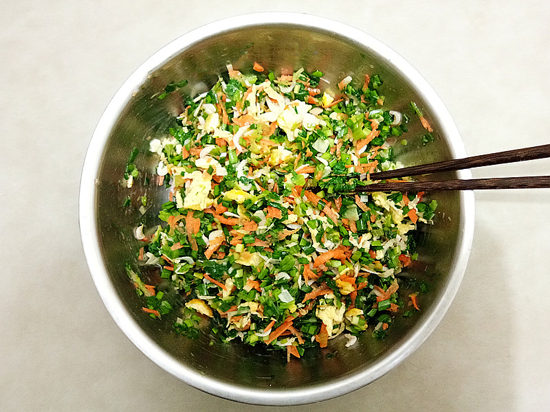 小白菜鸡蛋馅玉米面菜团子的做法,小白菜馅玉米面菜团子的家常做法