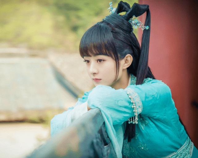 武侠小说沉剑飞龙记，与金庸射雕英雄传齐名，可惜徒有虚名