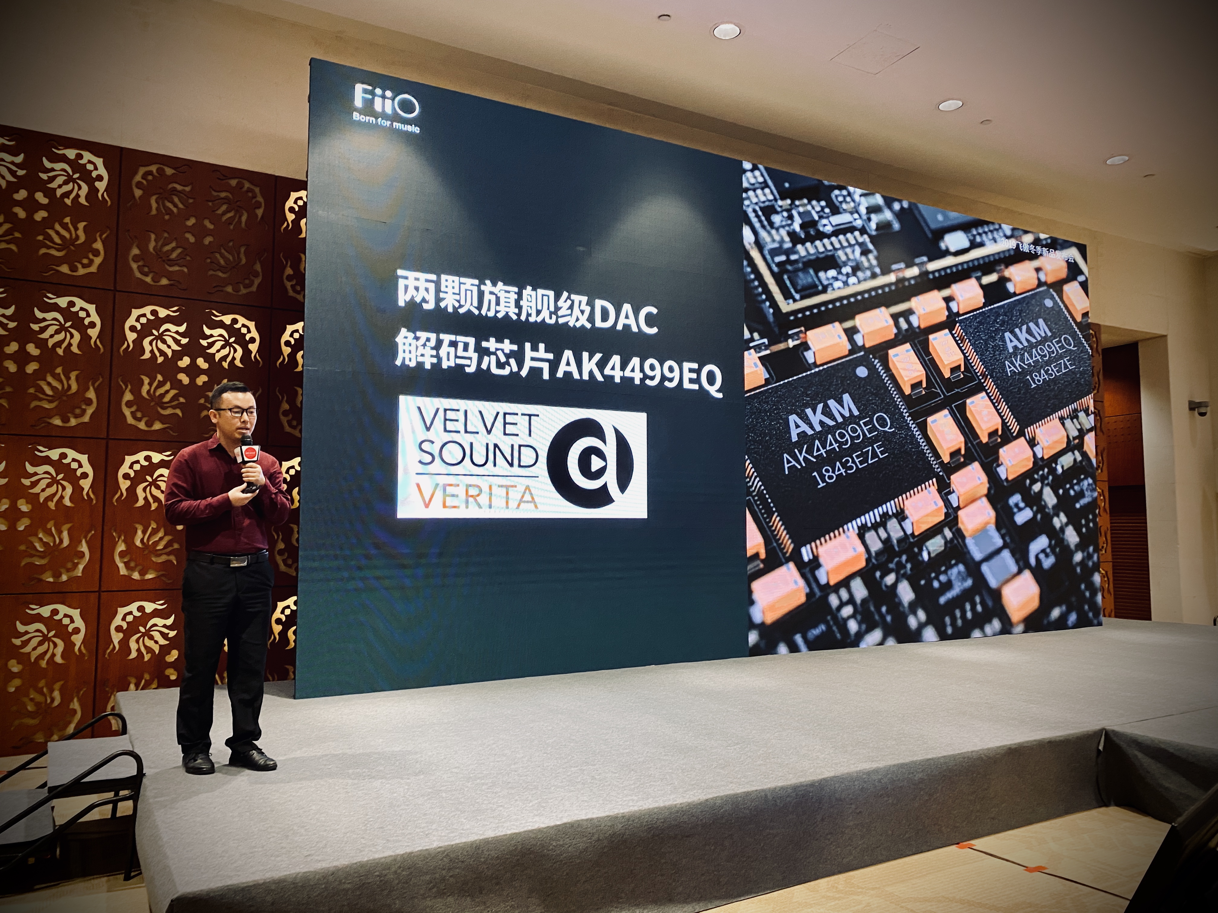 飞傲新品发布,价格屠夫无人机