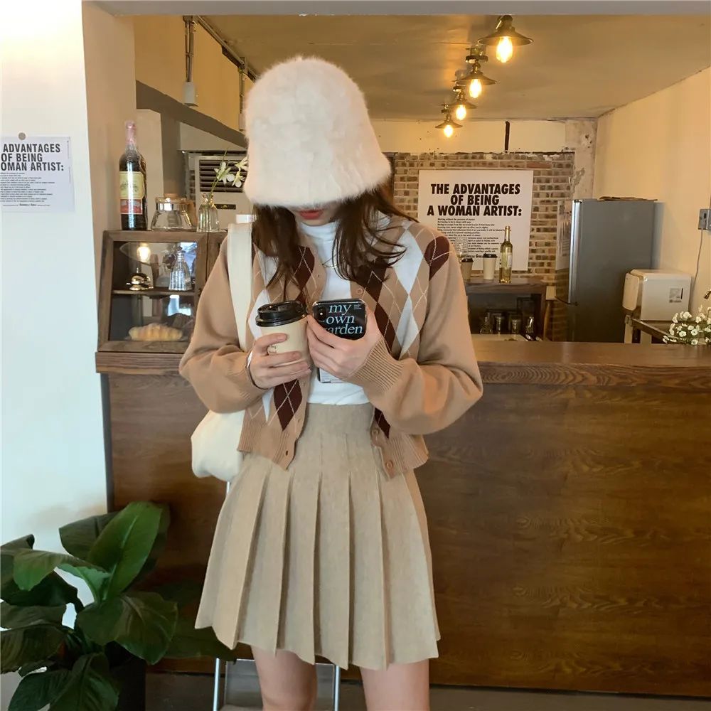 开春必穿奶奶衫出门美美美,奶奶衫连衣裙这样穿时髦炸了