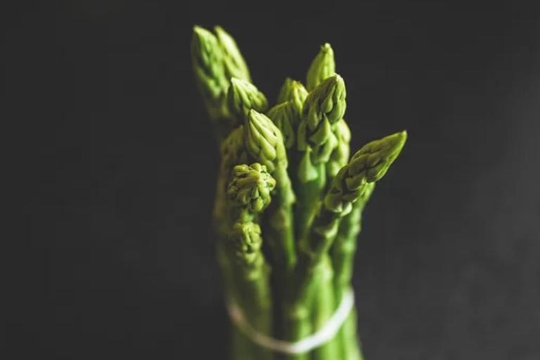 芦笋营养价值高美容抗癌效果好,芦笋的食疗作用