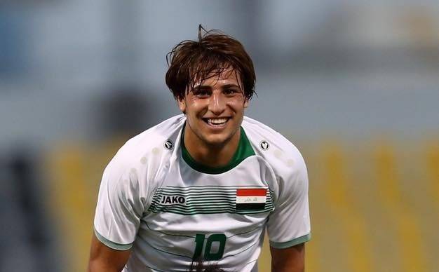 国足雨夜绝杀伊拉克高燃集锦,国足5-0大胜引发热议